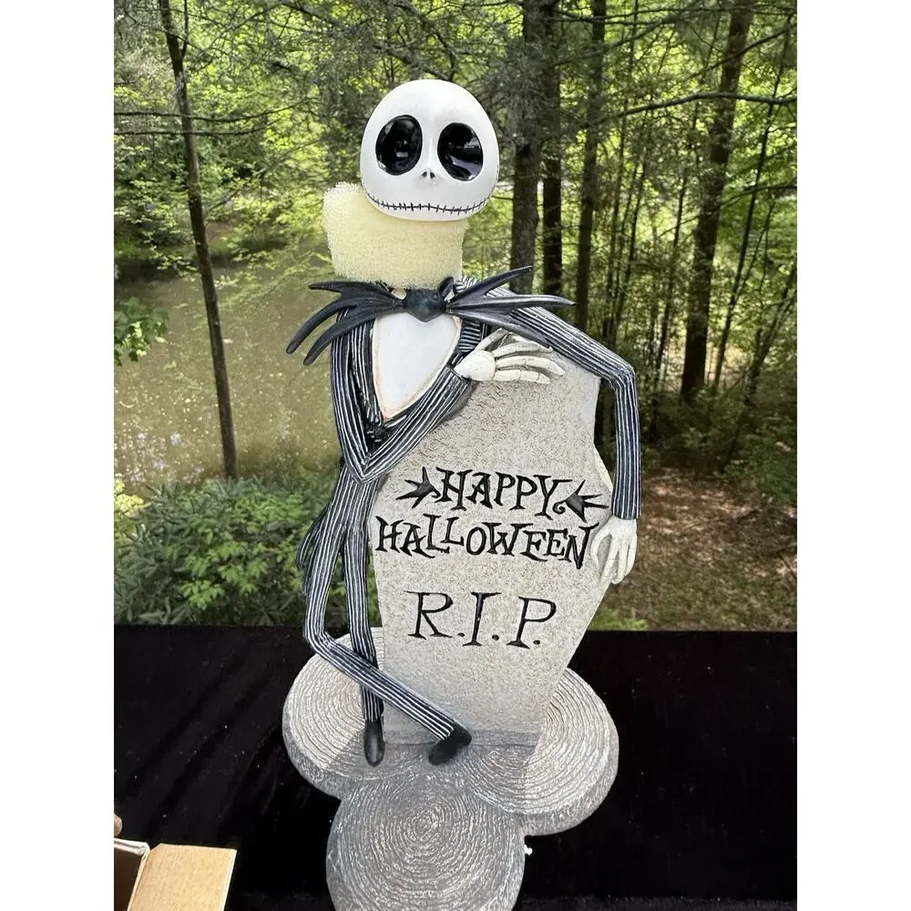Disney Store JACK SKELLINGTON Nightmare Before Christmas HALLOWEEN Bobble NIB